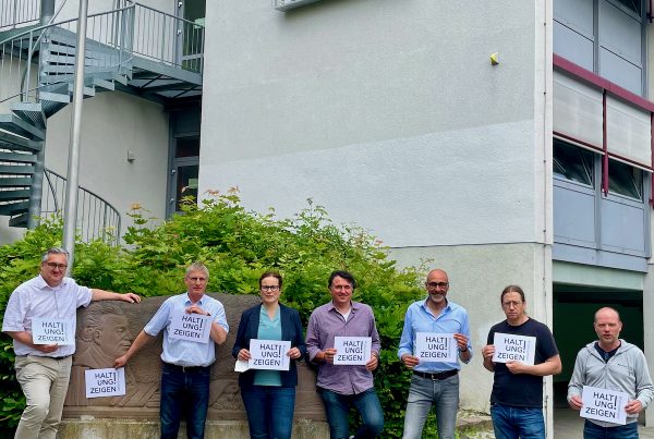 Haltung zeigen 2 LG SL Haltung s