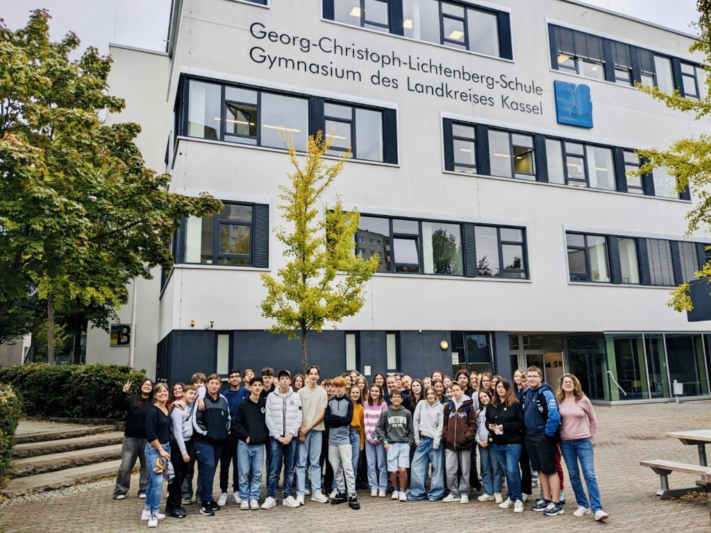 f0c01437 541e 4817 833b 16f69b986e72