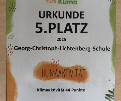 Aktiv für den Klimaschutz - das LG ist eine der aktivsten Schulen im Landkreis Kassel im Bereich Klimaaktivitäten 1 Umweltschule 26 E2000 Urkunde
